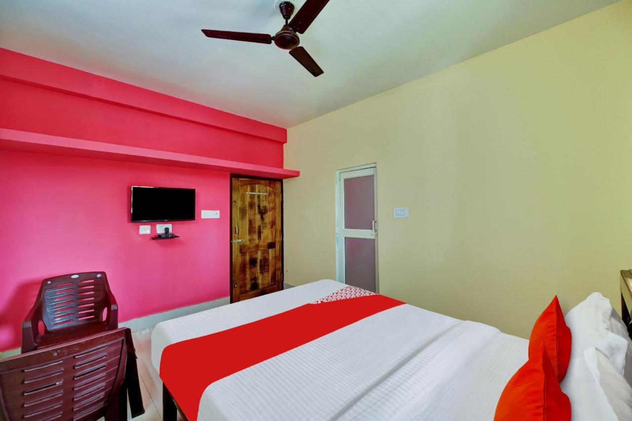 Hotel Oyo Flagship 81058 Royal Regalia Bhubaneswar Exterior foto
