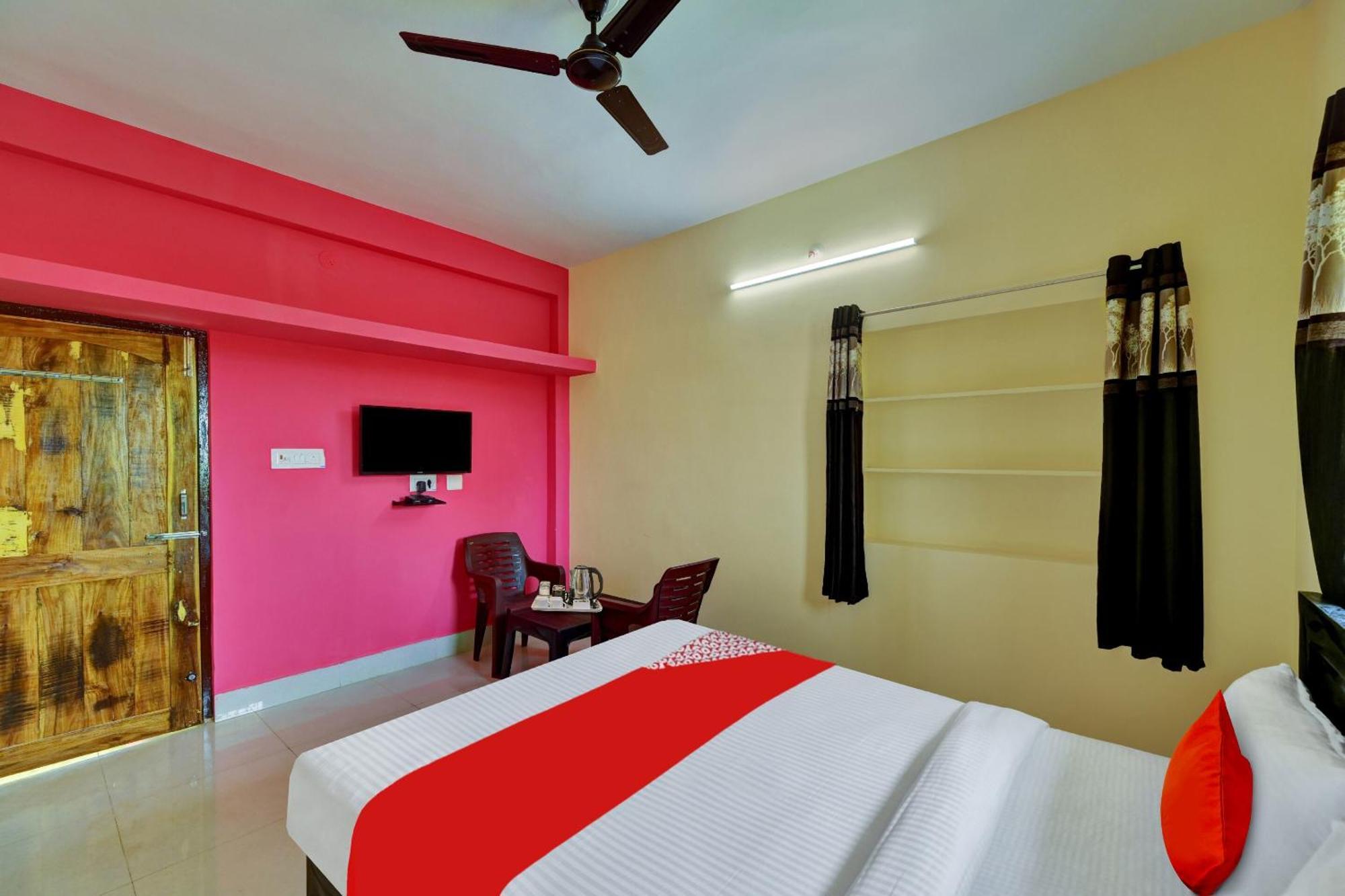 Hotel Oyo Flagship 81058 Royal Regalia Bhubaneswar Exterior foto